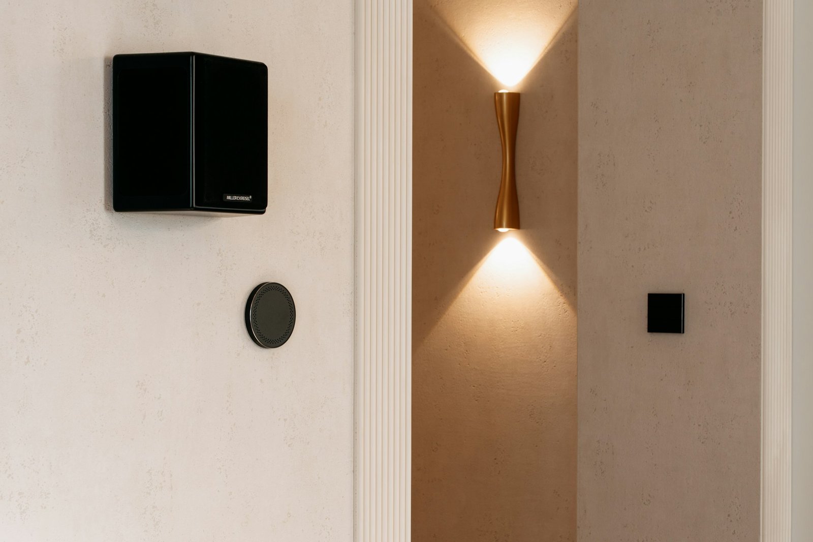 LED-Leuchtmittel mit schwachem Lichtschein in einer Fassung